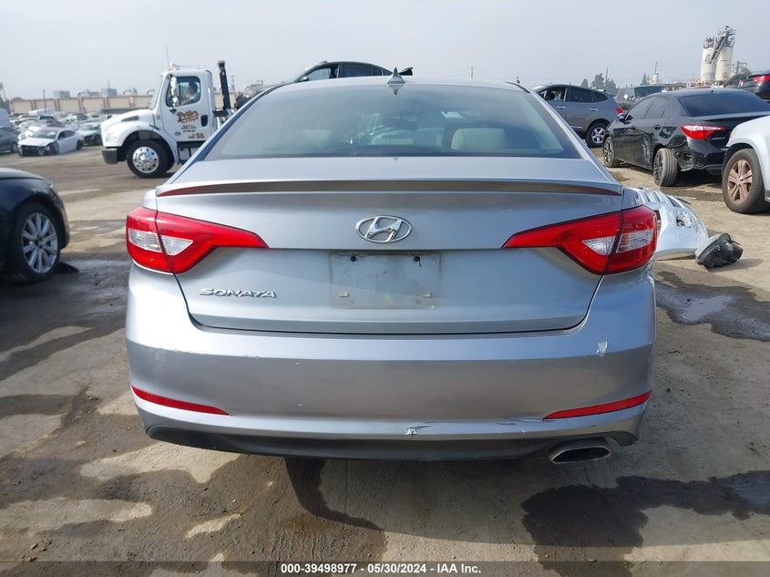 2015 Hyundai Sonata Se VIN: 5NPE24AF2FH144882 Lot: 39498977