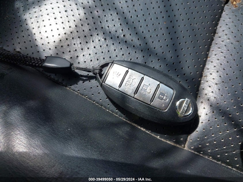 2017 Nissan Sentra Sr VIN: 3N1AB7AP4HY361691 Lot: 39499050