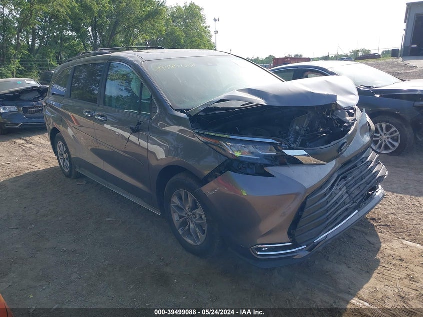 5TDJRKEC3NS116810 TOYOTA SIENNA XLE 2022