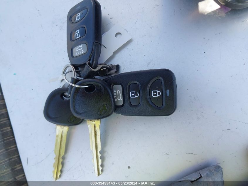 2018 HYUNDAI ELANTRA SEL - 5NPD84LF0JH248612