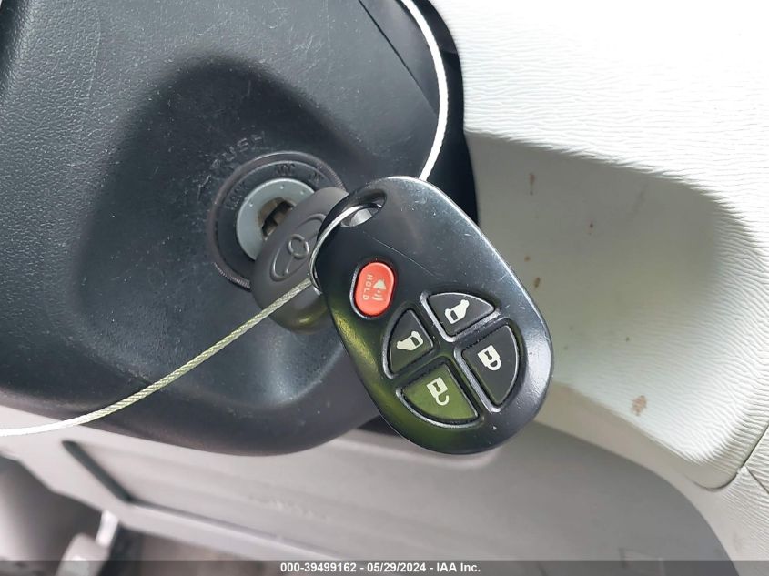 2011 Toyota Sienna Le V6 VIN: 5TDKK3DC8BS041095 Lot: 39499162