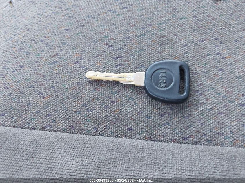 2003 Chevrolet Astro VIN: 1GCDM19X93B140939 Lot: 39499280