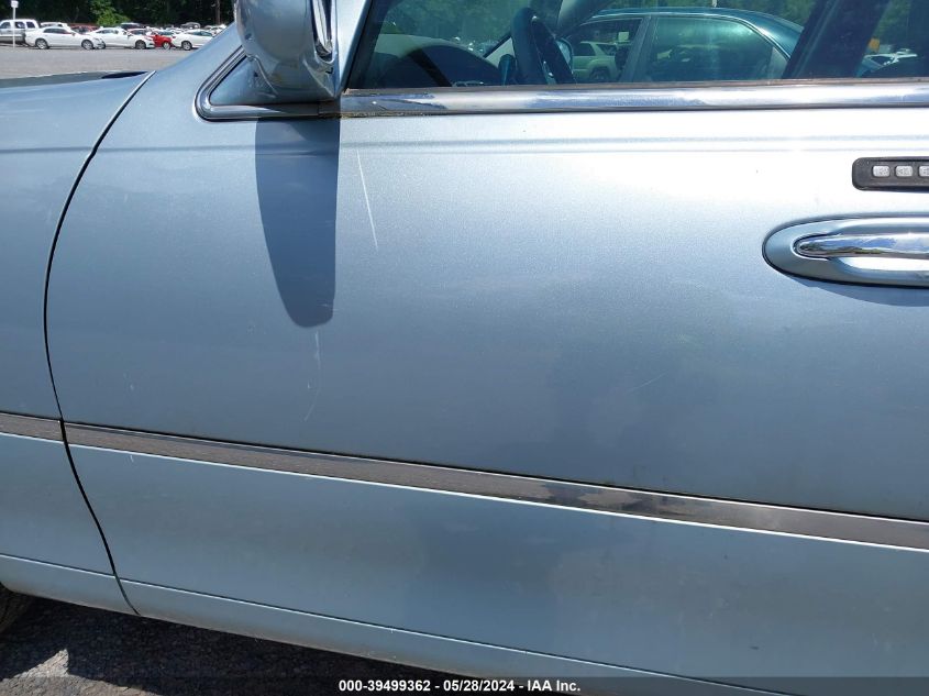 2006 Lincoln Town Car Signature VIN: 1LNHM81WX6Y607246 Lot: 39499362