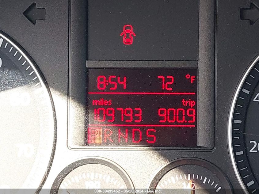 2008 Volkswagen Jetta Se/Sel VIN: 3VWRZ71K98M078417 Lot: 39499452