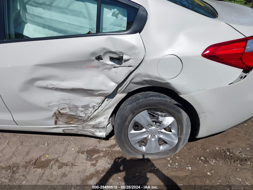 2015 KIA FORTE LX - KNAFK4A6XF5420193