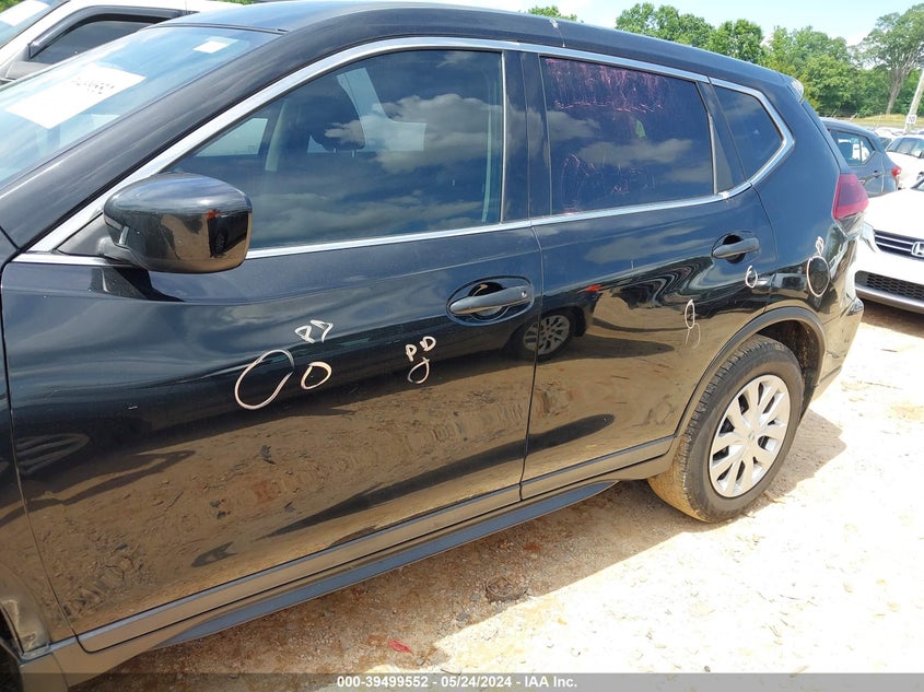 2018 Nissan Rogue S VIN: KNMAT2MT4JP528600 Lot: 39499552