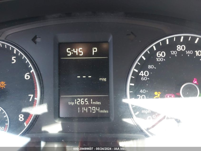 2015 Volkswagen Passat S VIN: 1VWAT7A32FC043840 Lot: 39499607