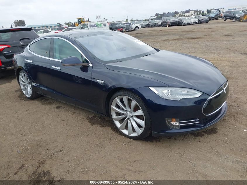 2013 Tesla Model S VIN: 5YJSA1CN6DFP23300 Lot: 39499635