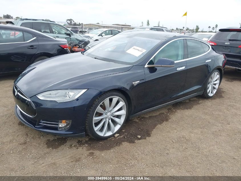 2013 Tesla Model S VIN: 5YJSA1CN6DFP23300 Lot: 39499635