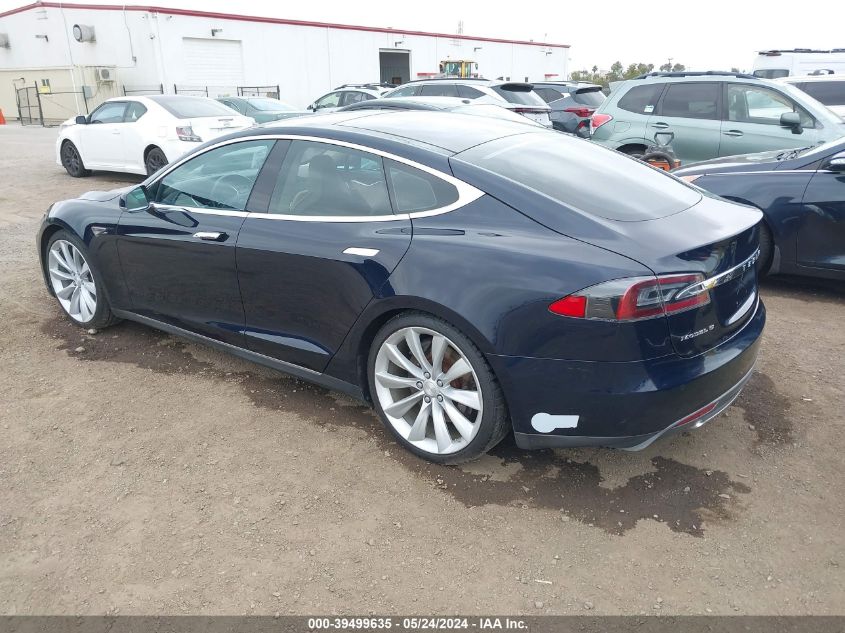 2013 Tesla Model S VIN: 5YJSA1CN6DFP23300 Lot: 39499635