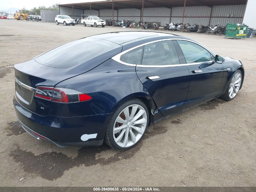 2013 Tesla Model S VIN: 5YJSA1CN6DFP23300 Lot: 39499635