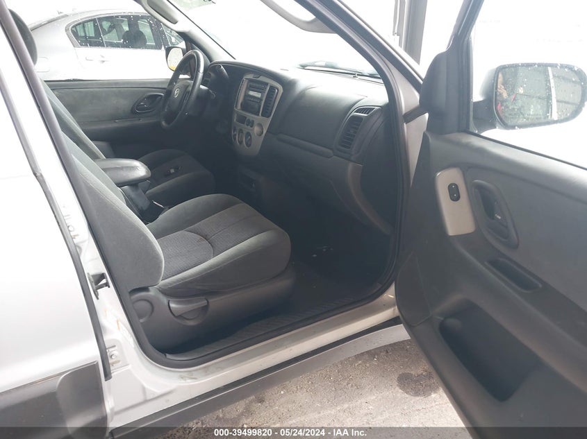 2004 Mazda Tribute Lx V6 VIN: 4F2CZ941X4KM10499 Lot: 39499820