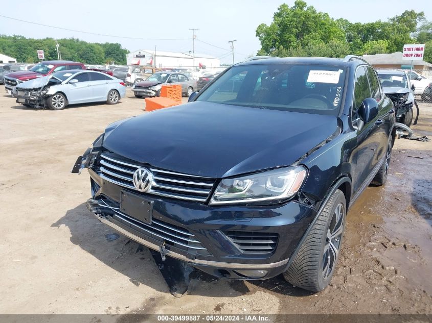 2017 Volkswagen Touareg V6 Wolfsburg Edition VIN: WVGRF7BP1HD006981 Lot: 39499887