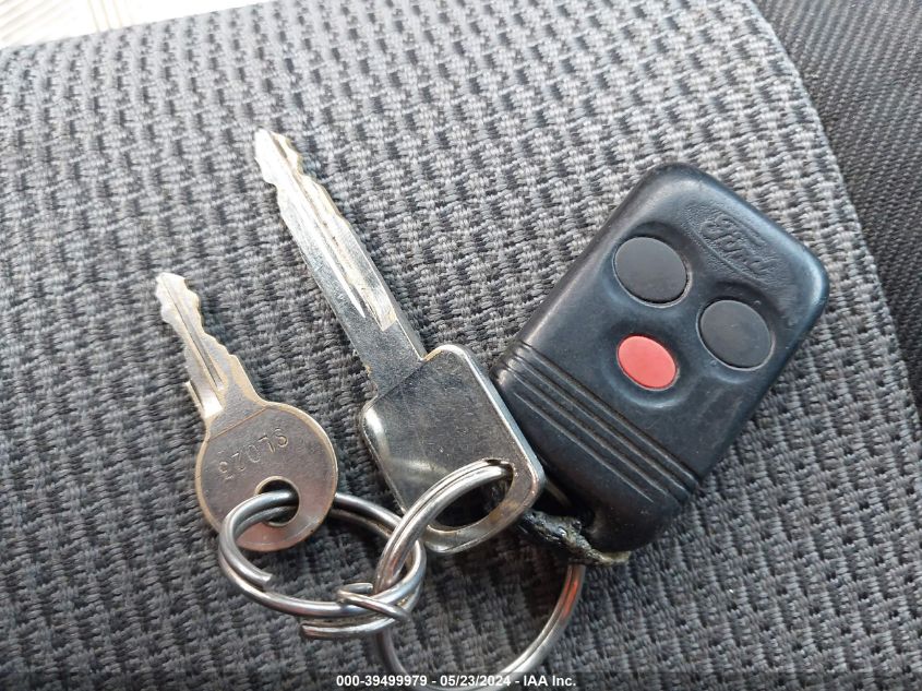 2003 Ford F-250 Lariat/Xl/Xlt VIN: 1FTNW21F13EB08928 Lot: 39499979