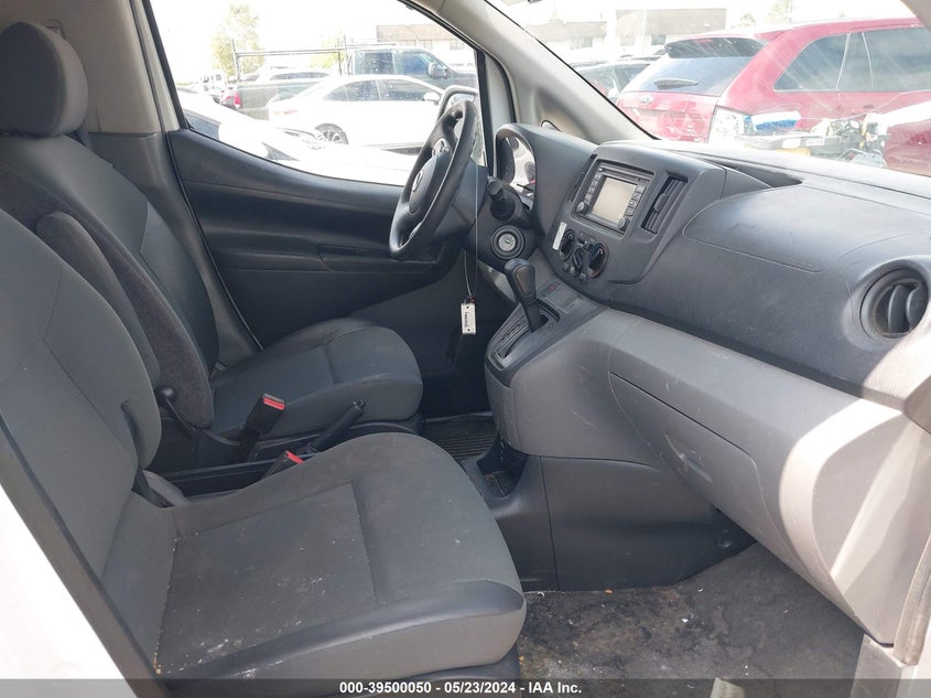2017 Nissan Nv200 Sv VIN: 3N6CM0KN0HK694149 Lot: 39500050