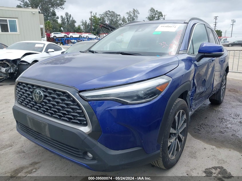 2022 Toyota Corolla Cross Xle VIN: 7MUDAAAGXNV022792 Lot: 39500074