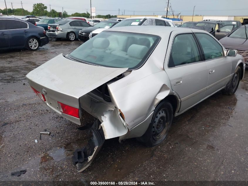 2000 Toyota Camry Le VIN: 4T1BG22K5YU70256 Lot: 39500168