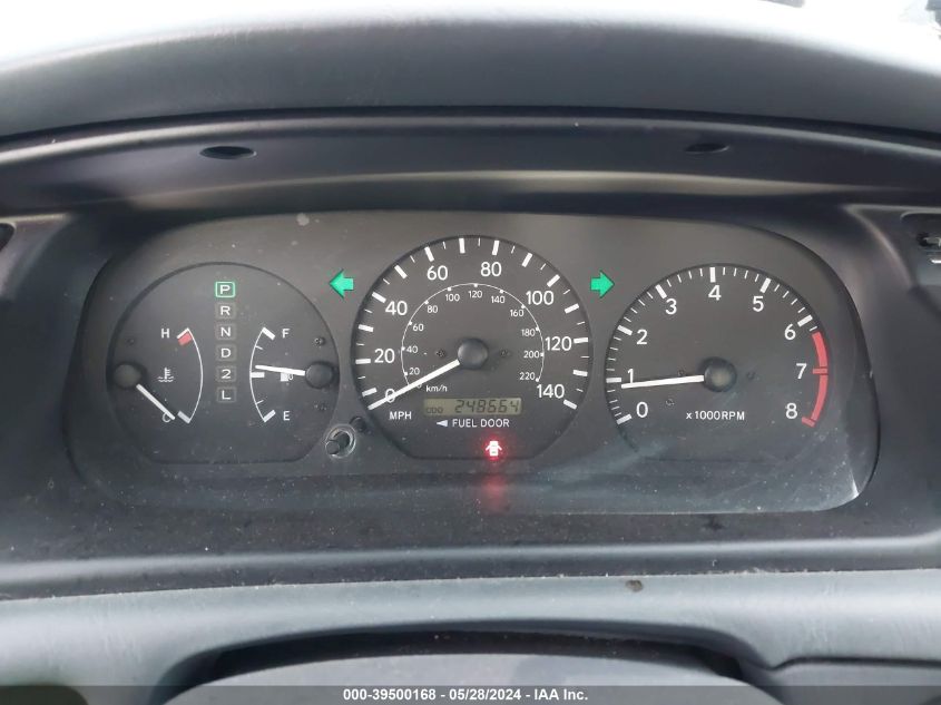 2000 Toyota Camry Le VIN: 4T1BG22K5YU70256 Lot: 39500168