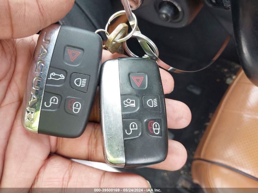 2013 Jaguar Xj VIN: SAJWJ2GD0D8V44888 Lot: 39500169