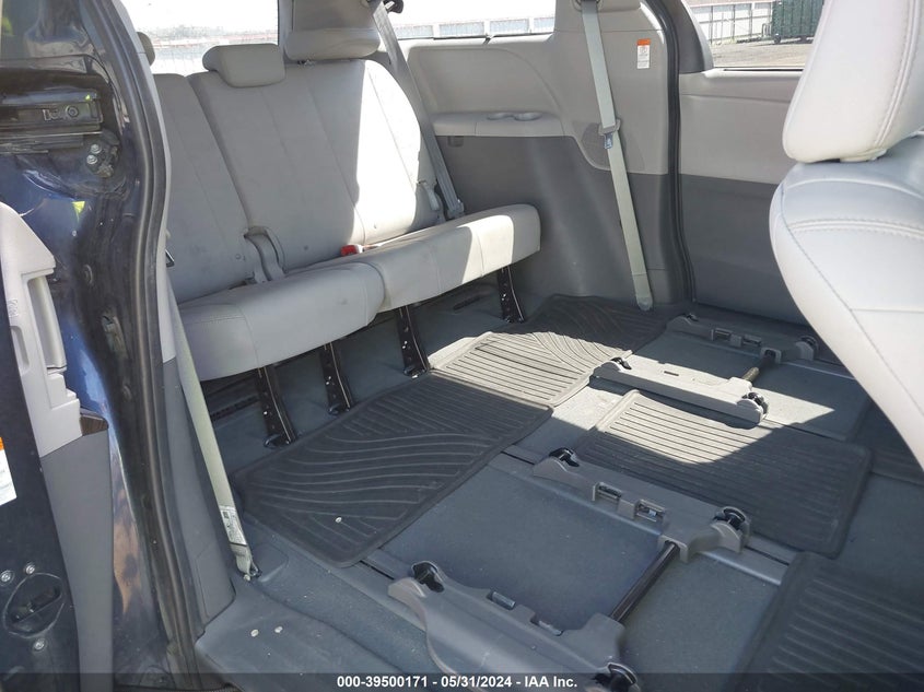 2020 Toyota Sienna Xle VIN: 5TDDZ3DC8LS244865 Lot: 39500171