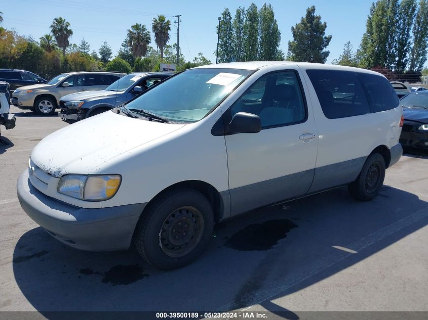 1998 Toyota Sienna Le VIN: 4T3GF13C4WU053569 Lot: 39500189