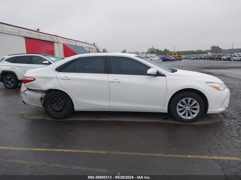 2015 Toyota Camry Le VIN: 4T1BF1FK9FU115277 Lot: 39500313