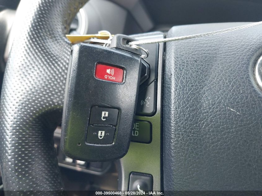 2017 Toyota Tacoma Trd Sport VIN: 5TFAZ5CN7HX052498 Lot: 39500468