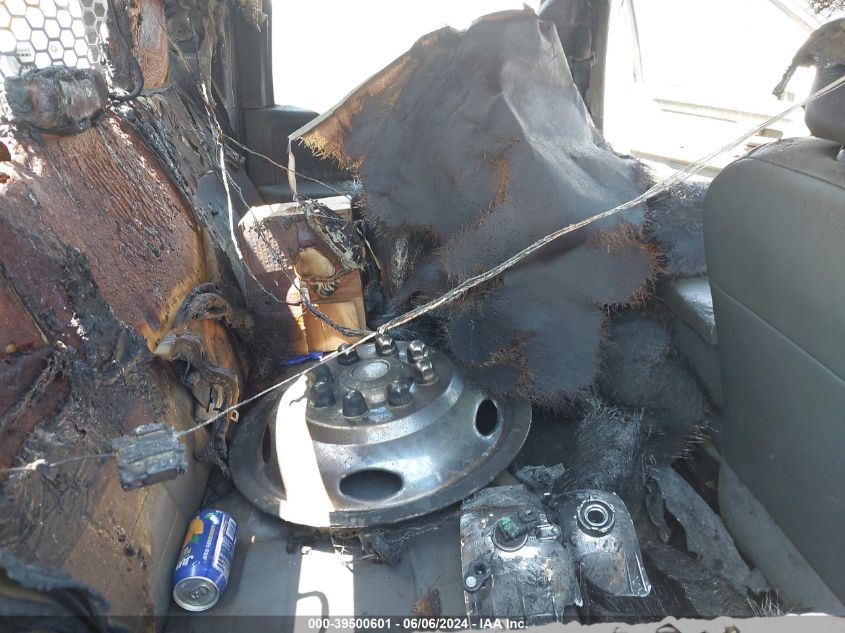 2018 Ram 3500 Chassis Tradesman/Slt/Laramie VIN: 3C7WRTCL6JG134390 Lot: 39500601