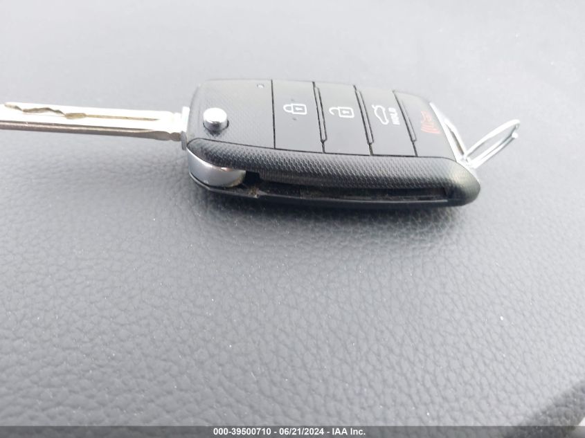 2015 Kia Optima Lx VIN: KNAGM4A78F5620710 Lot: 39500710