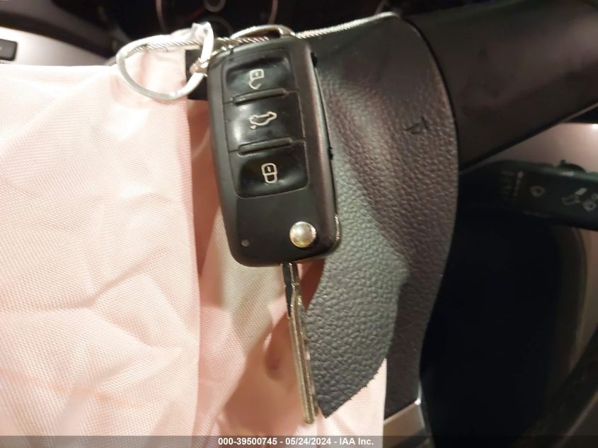 2014 Volkswagen Passat 2.5L S/2.5L Wolfsburg Edition VIN: 1VWAH7A38EC021437 Lot: 39500745