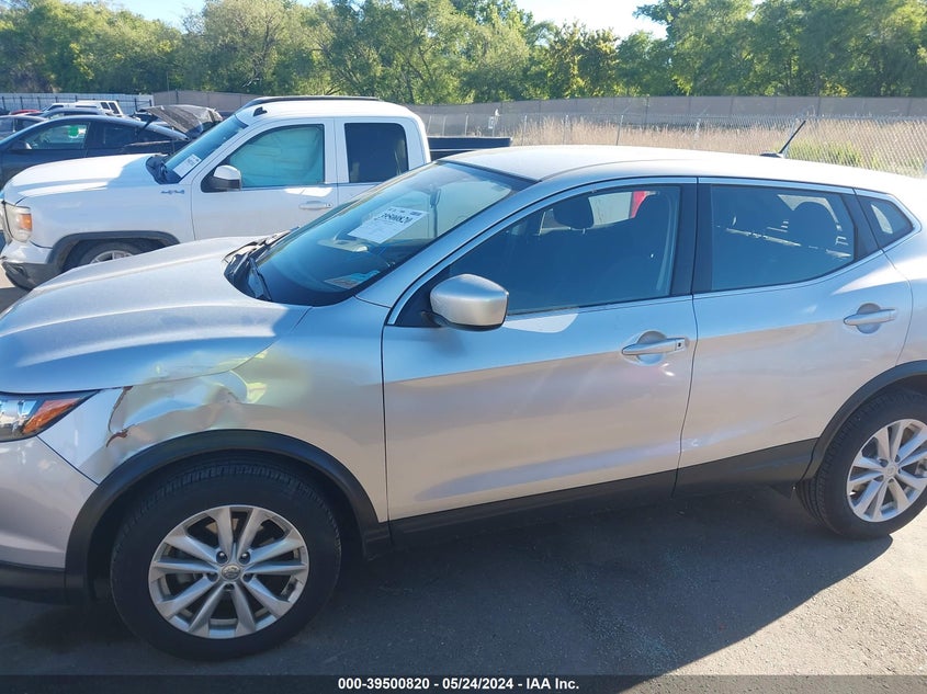 2017 Nissan Rogue Sport S VIN: JN1BJ1CR4HW116013 Lot: 39500820