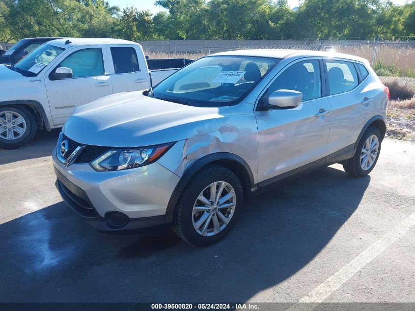 2017 Nissan Rogue Sport S VIN: JN1BJ1CR4HW116013 Lot: 39500820