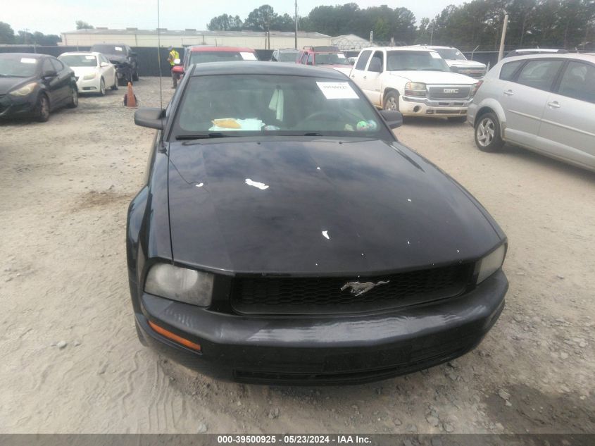 2009 Ford Mustang V6/V6 Premium VIN: 1ZVHT80N195142133 Lot: 39500925