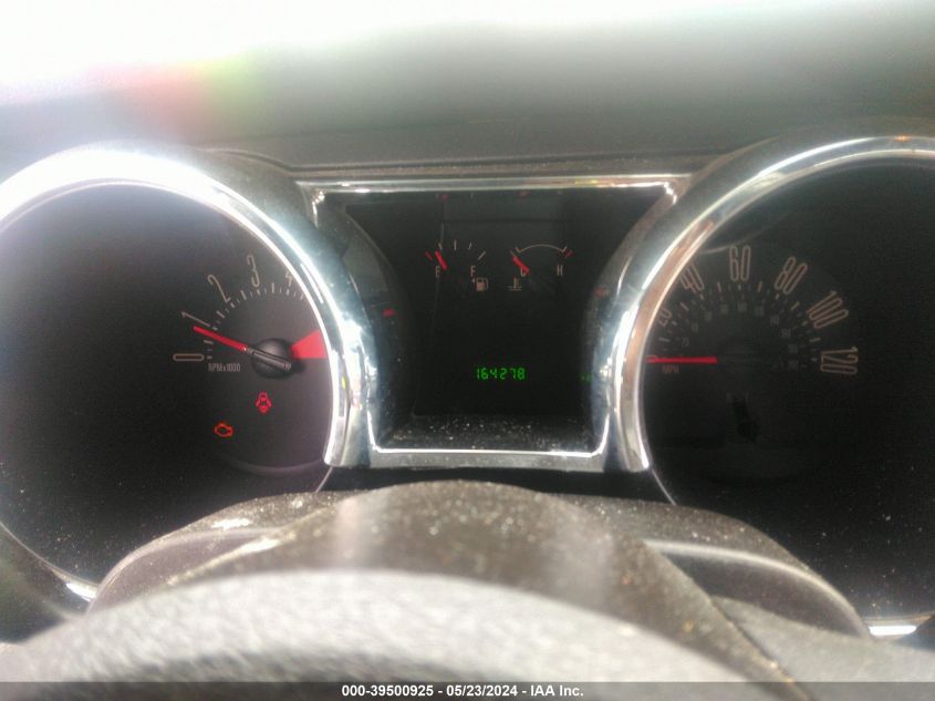 2009 Ford Mustang V6/V6 Premium VIN: 1ZVHT80N195142133 Lot: 39500925