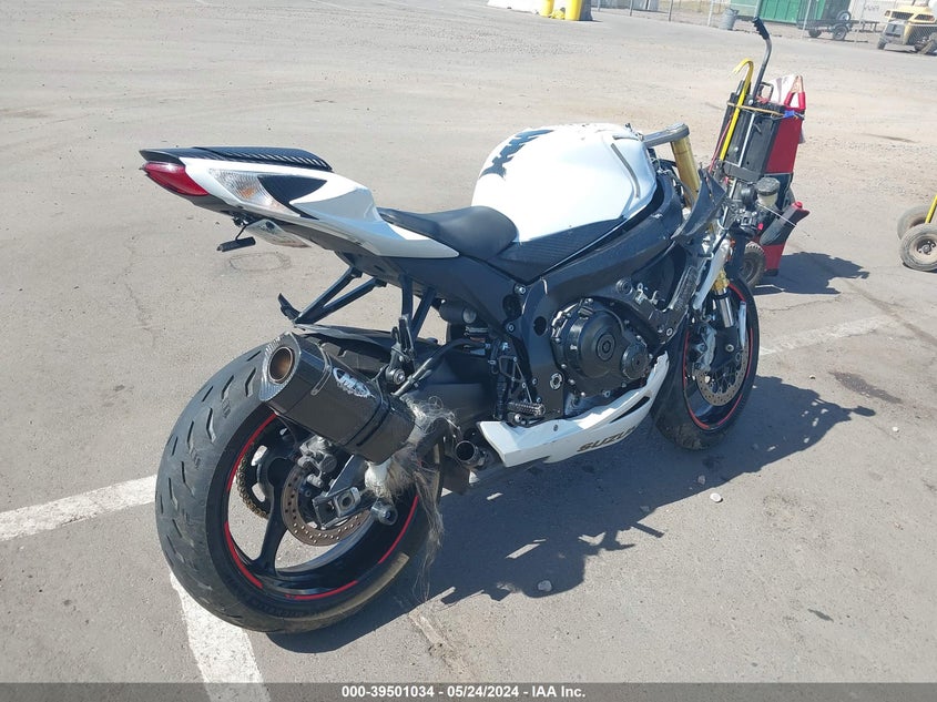 VIN JS1GR7MA5K7100227 2019 SUZUKI GSX-R750