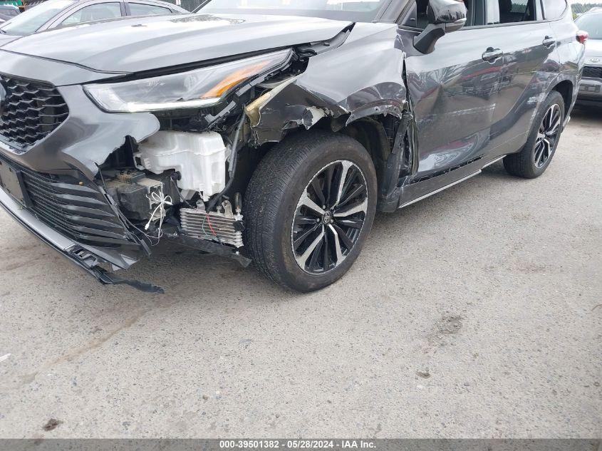 2022 TOYOTA HIGHLANDER XSE - 5TDLZRBHXNS241711