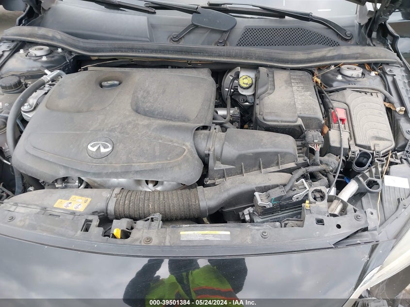 2018 INFINITI QX30 LUXE - SJKCH5CP4JA005058