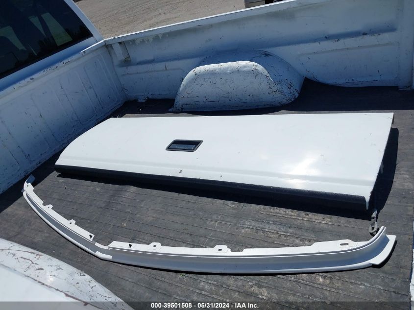 1993 GMC Sierra C1500 VIN: 2GTEC19Z8P1551098 Lot: 39501508