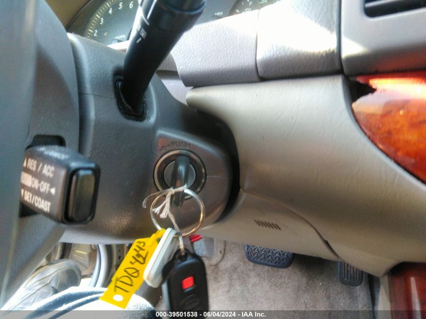 2003 Toyota Camry Xle VIN: 4T1BE32K03U691792 Lot: 39501538