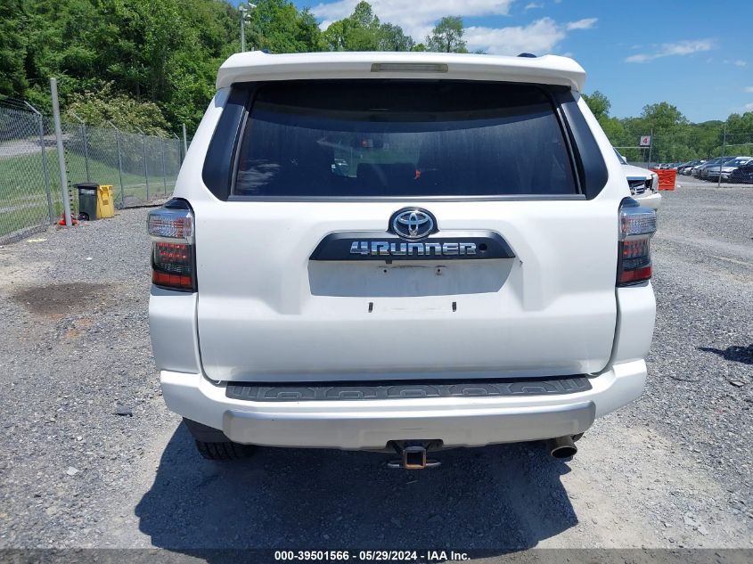 2018 Toyota 4Runner Trd Off Road VIN: JTEBU5JR9J5586771 Lot: 39501566