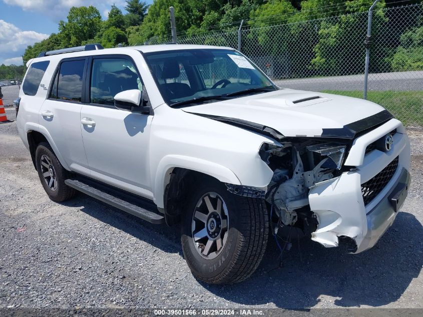 2018 Toyota 4Runner Trd Off Road VIN: JTEBU5JR9J5586771 Lot: 39501566