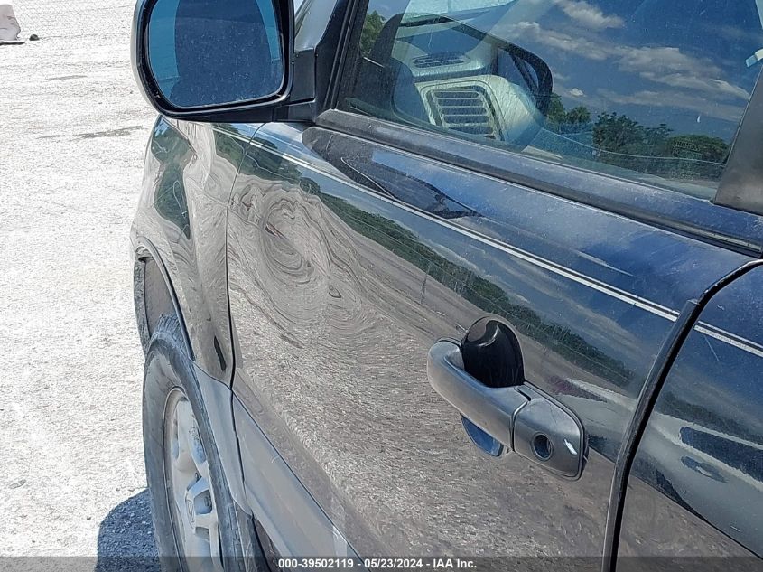 2005 Honda Pilot Lx VIN: 2HKYF18115H557661 Lot: 39502119