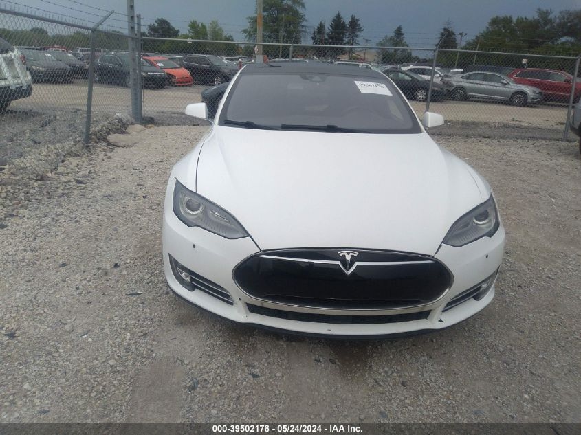 2015 Tesla Model S 70D/85D/P85D VIN: 5YJSA1E2XFF102616 Lot: 39502178