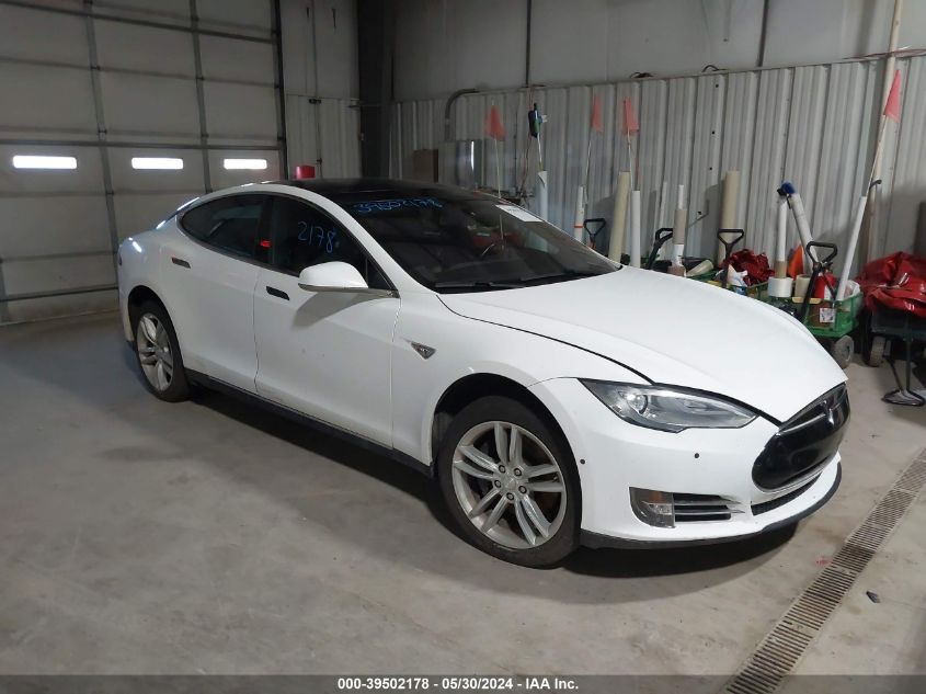 2015 Tesla Model S 70D/85D/P85D VIN: 5YJSA1E2XFF102616 Lot: 39502178