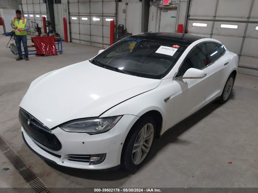 2015 Tesla Model S 70D/85D/P85D VIN: 5YJSA1E2XFF102616 Lot: 39502178