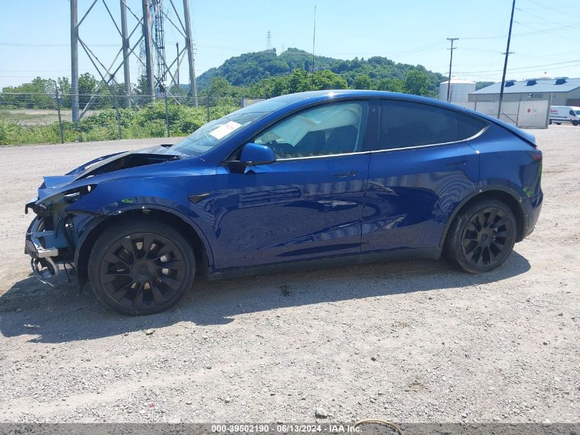 2021 Tesla Model Y Long Range Dual Motor All-Wheel Drive VIN: 5YJYGDEEXMF123855 Lot: 39502190