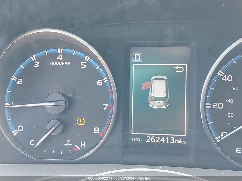 2018 TOYOTA RAV4 LE - 2T3BFREV5JW778601