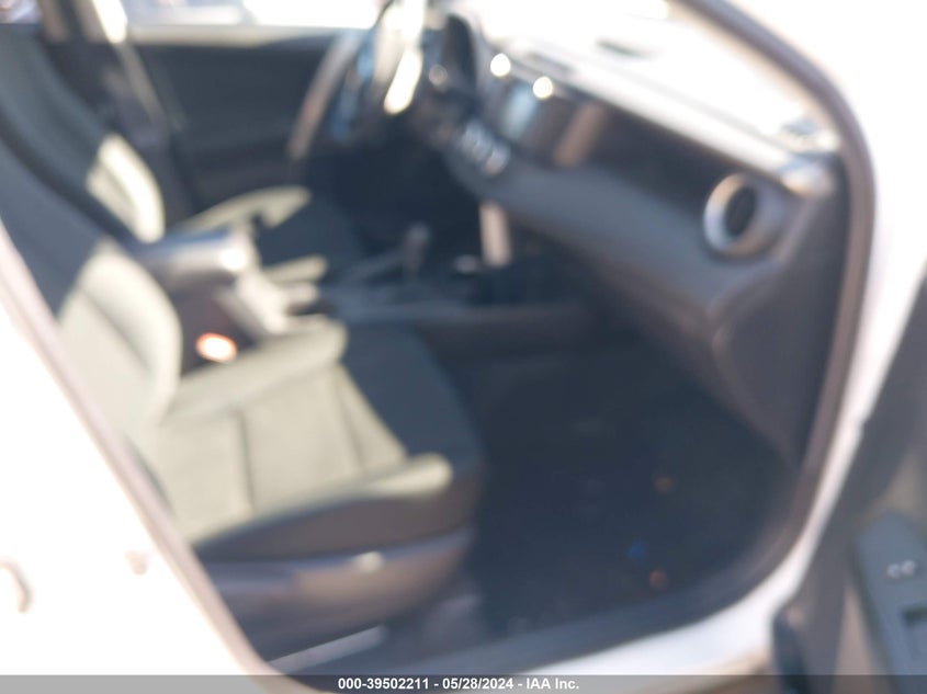 2018 TOYOTA RAV4 LE - 2T3BFREV5JW778601