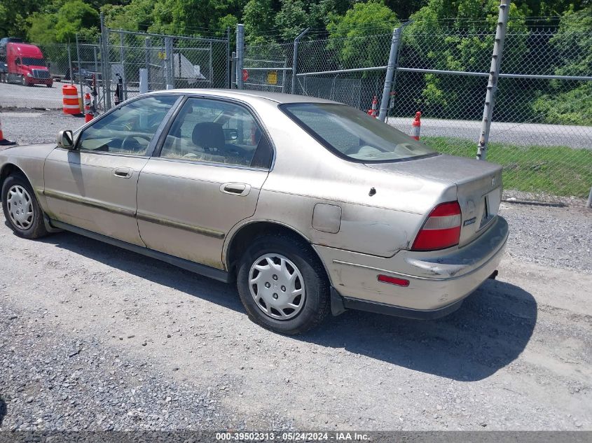 1994 Honda Accord Lx/Ex VIN: 1HGCD5636RA175832 Lot: 39502313