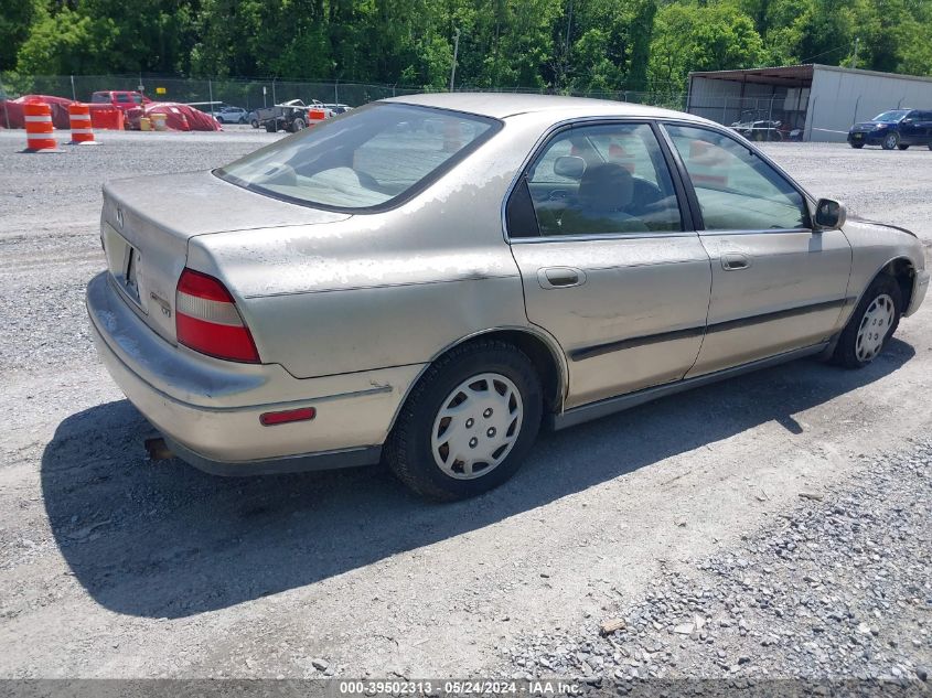 1994 Honda Accord Lx/Ex VIN: 1HGCD5636RA175832 Lot: 39502313